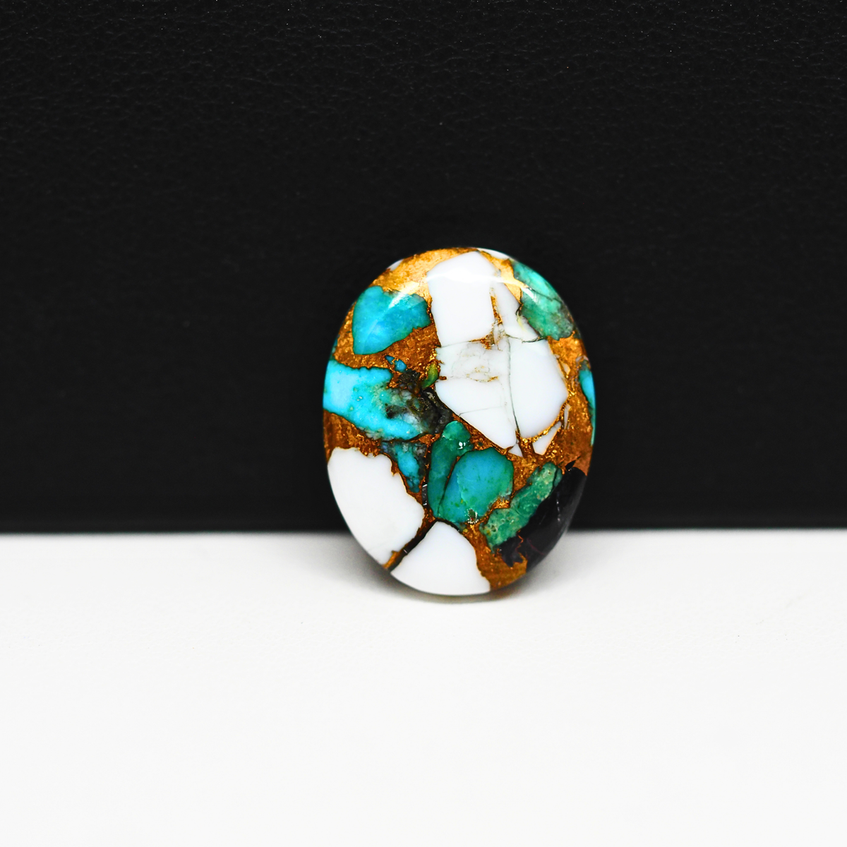 Turquoise & White Buffalo Cabochon 20x15mm 11ct Oval – Kingman, Arizona