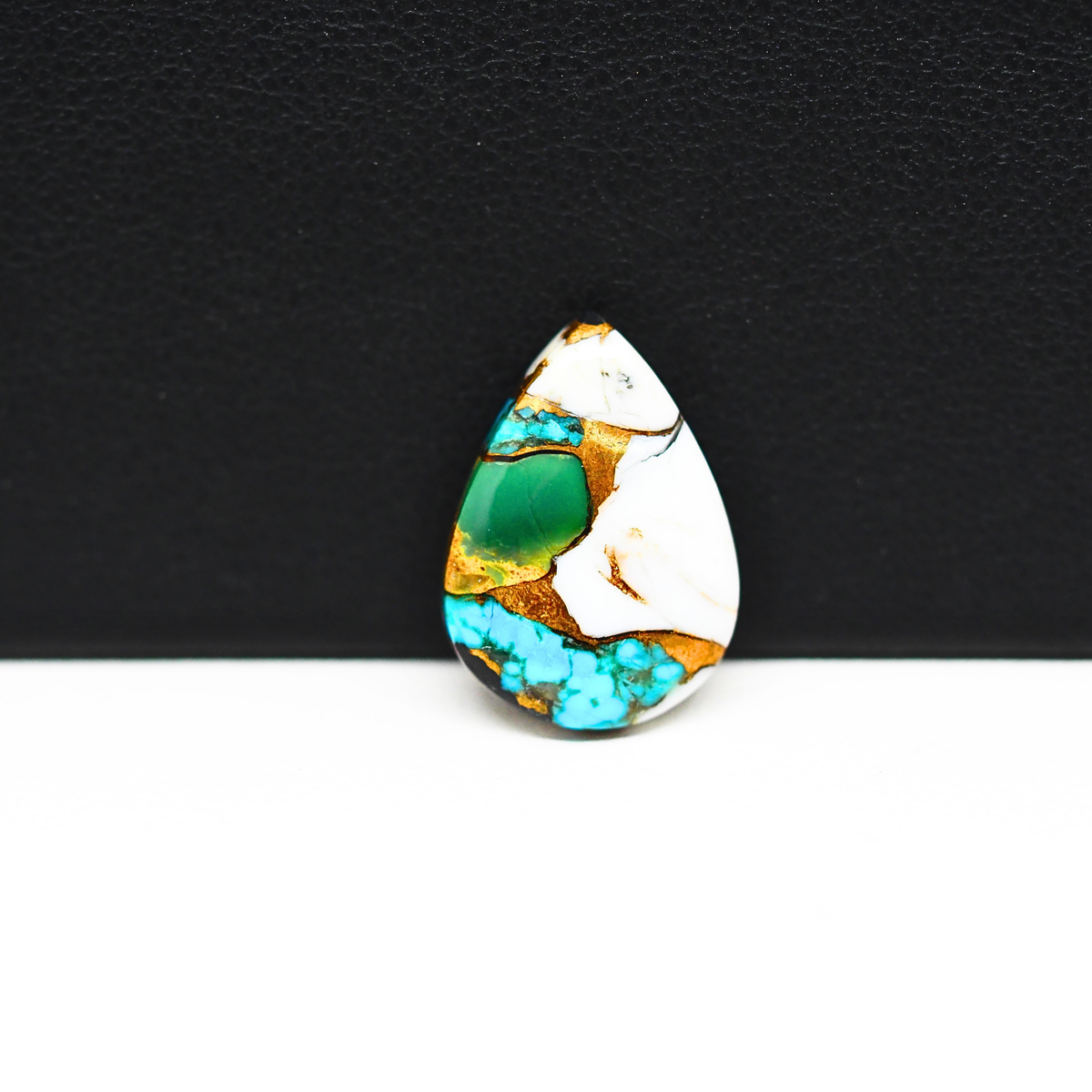 Turquoise & White Buffalo Cabochon 13x13mm 8ct Pear – Kingman, Arizona