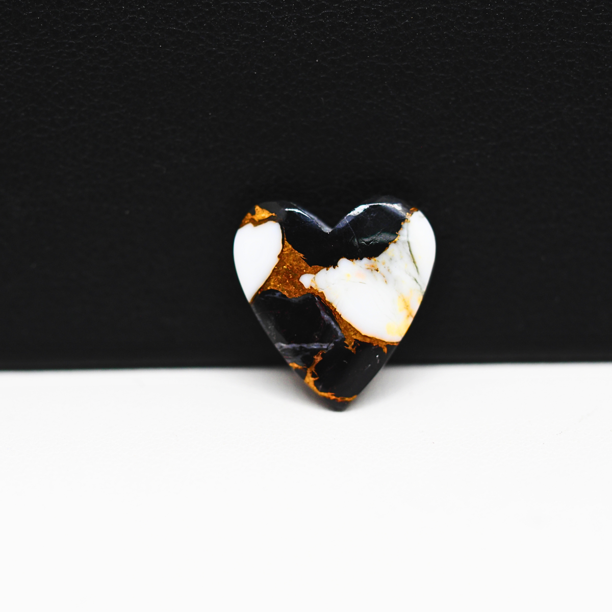 Turquoise & White Buffalo Cabochon 16x15mm 5.5ct Heart – Kingman, Arizona