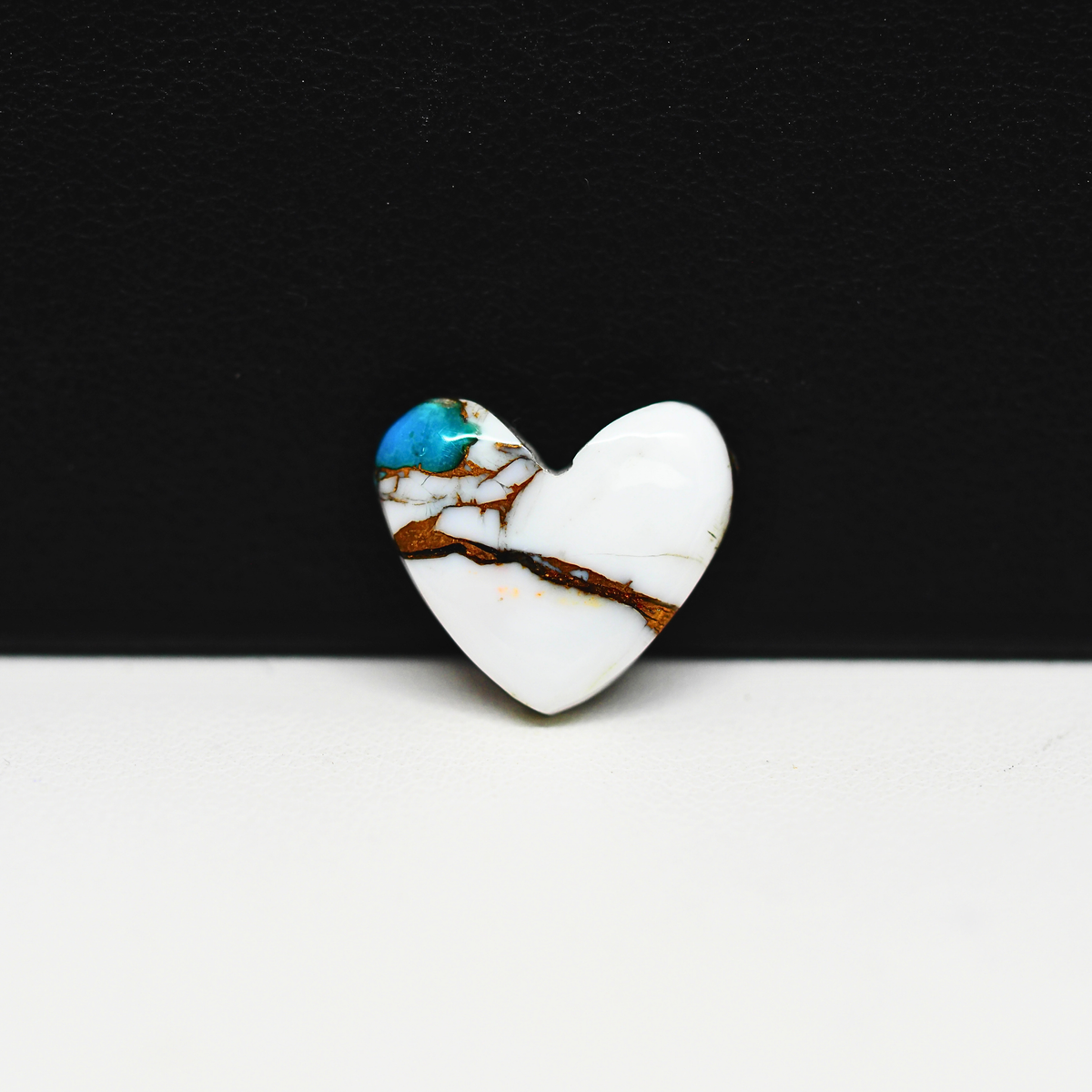 Turquoise & White Buffalo Cabochon 13x14mm 6ct Heart – Kingman, Arizona