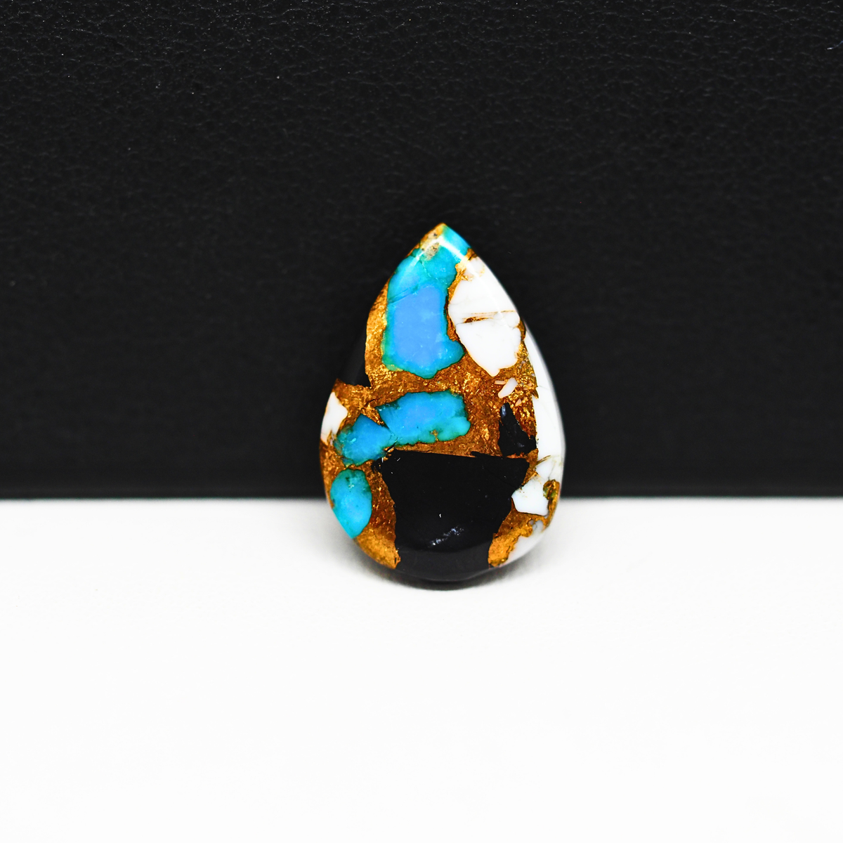 Turquoise & White Buffalo Cabochon 19x13mm 8ct Pear – Kingman, Arizona