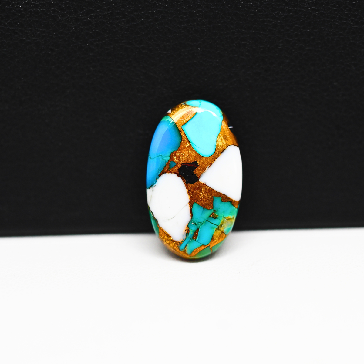 Turquoise & White Buffalo Cabochon 19x12mm 8ct Oval – Kingman, Arizona