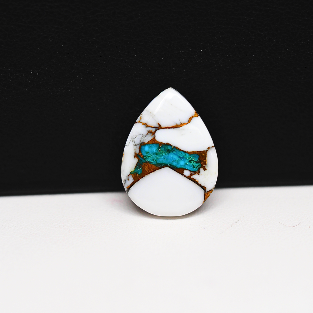 Turquoise & White Buffalo Cabochon 19x14mm 7.5ct Pear – Kingman, Arizona