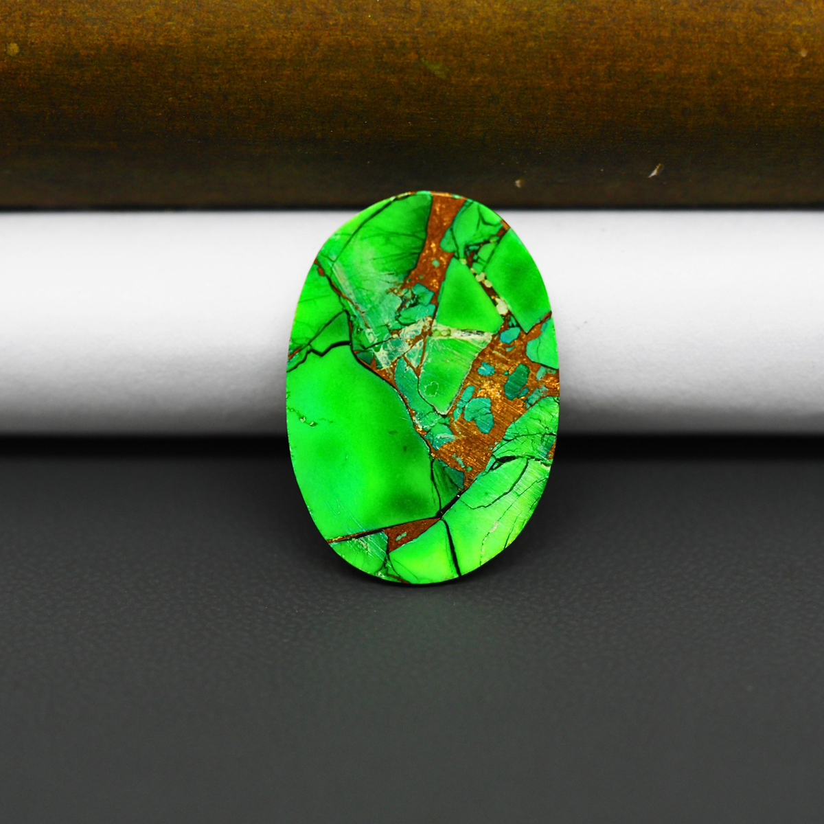 Natural Emerald Dahlia Oval Cabochon 25x17mm 14ct - vivid green with copper matrix, ships to Europe, Japan, Canada, Australia, NZ & worldwide - Pedra Gems.