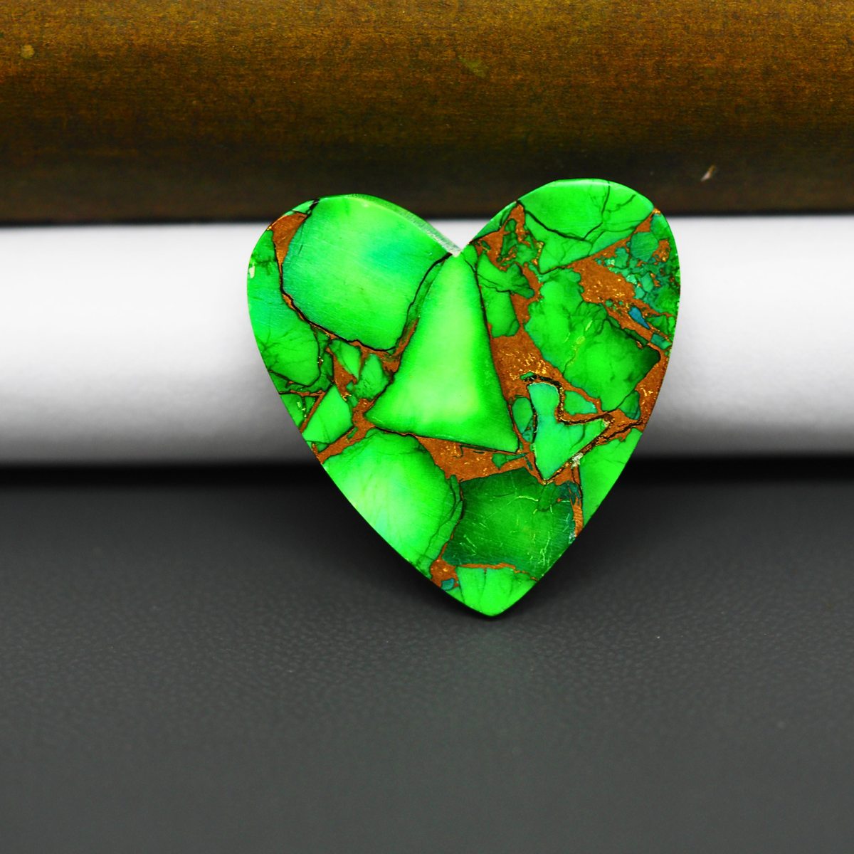 Natural Emerald Dahlia Heart Cabochon 25x24mm 23ct - vivid green with copper matrix, ships to Europe, Japan, Canada, Australia, NZ & worldwide - Pedra Gems.