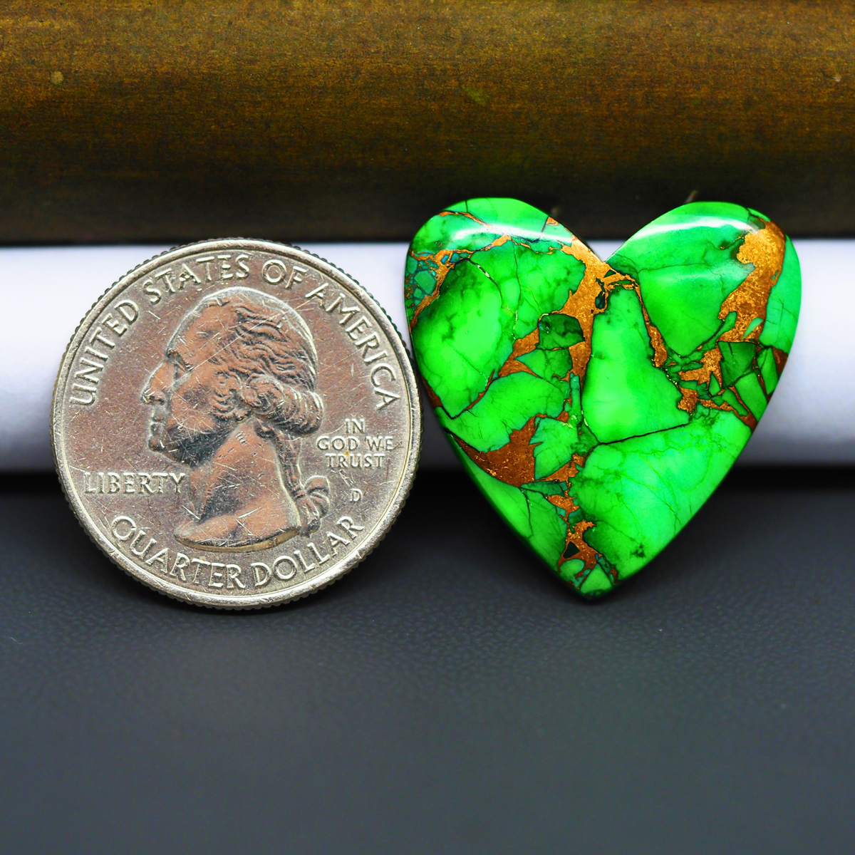 Natural Emerald Dahlia Heart Cabochon 25x24mm 23ct - vivid green with copper matrix, ships to Europe, Japan, Canada, Australia, NZ & worldwide - Pedra Gems.