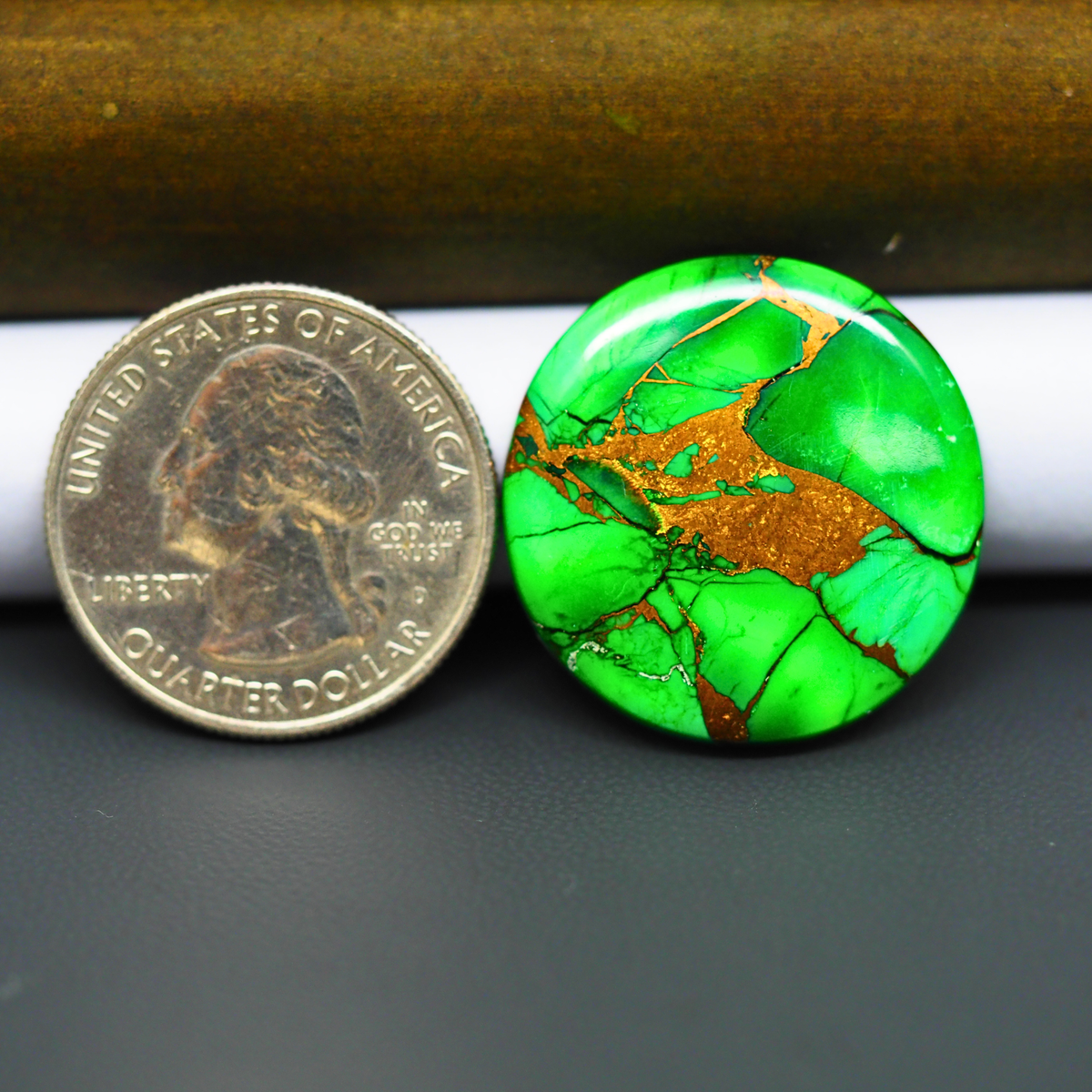 Natural Emerald Dahlia Round Cabochon 26x26mm 26ct - vivid green with copper matrix, ships to Europe, Japan, Canada, Australia, NZ & worldwide - Pedra Gems.