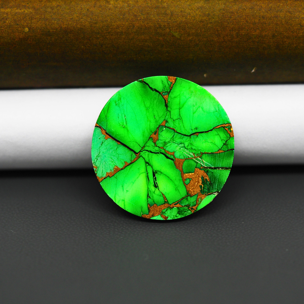 Natural Emerald Dahlia Round Cabochon 26x26mm 26ct - vivid green with copper matrix, ships to Europe, Japan, Canada, Australia, NZ & worldwide - Pedra Gems.
