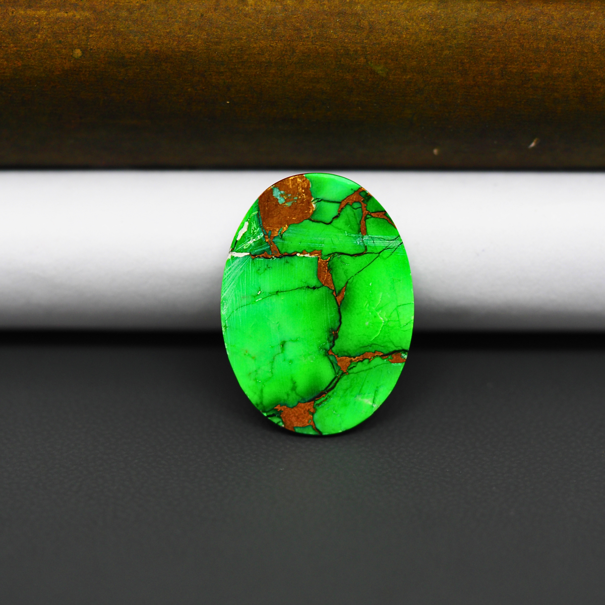 Natural Emerald Dahlia Oval Cabochon 23x17mm 14.5ct - vivid green with copper matrix, ships to Europe, Japan, Canada, Australia, NZ & worldwide - Pedra Gems.