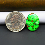 Natural Emerald Dahlia Oval Cabochon 20x15mm 10.5ct - vivid green with copper matrix - Pedra Gems.