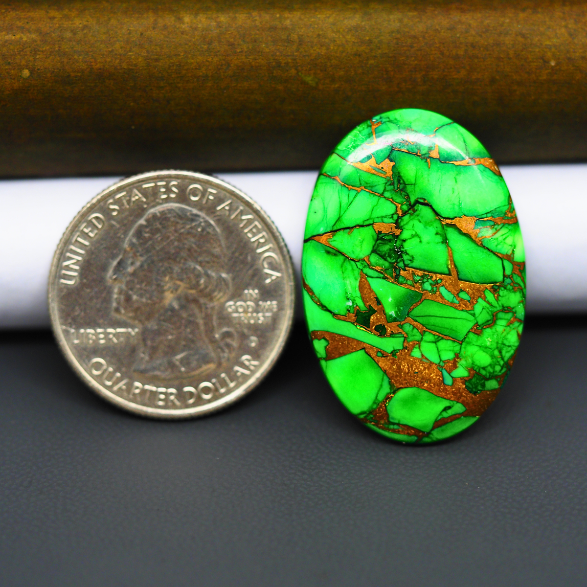 Natural Emerald Dahlia Oval Cabochon 32x22mm 24.5ct - vivid green with copper matrix - Pedra Gems.
