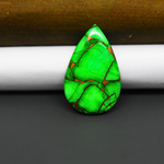 Natural Emerald Dahlia Pear Cabochon 30x19mm 20ct - vivid green with copper matrix - Pedra Gems.