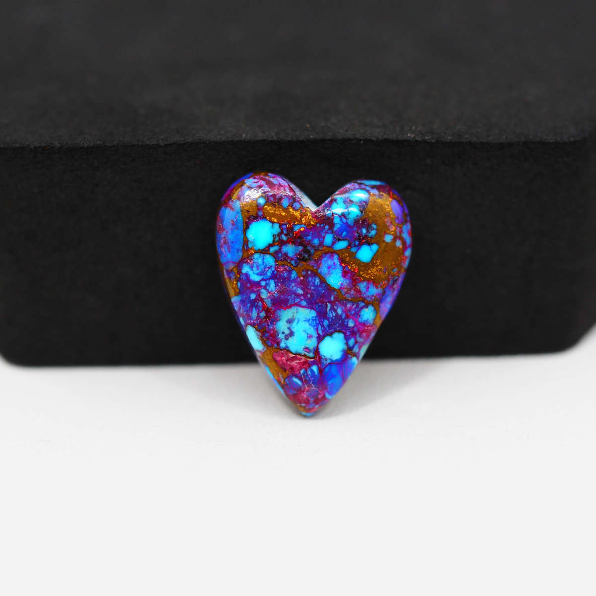 Stabilized Purple Mohave (Mojave) Turquoise Heart Cabochon 19x15x4mm 9.5ct - purple with blue Kingman turquoise nuggets and bronze veining - Pedra Gems.