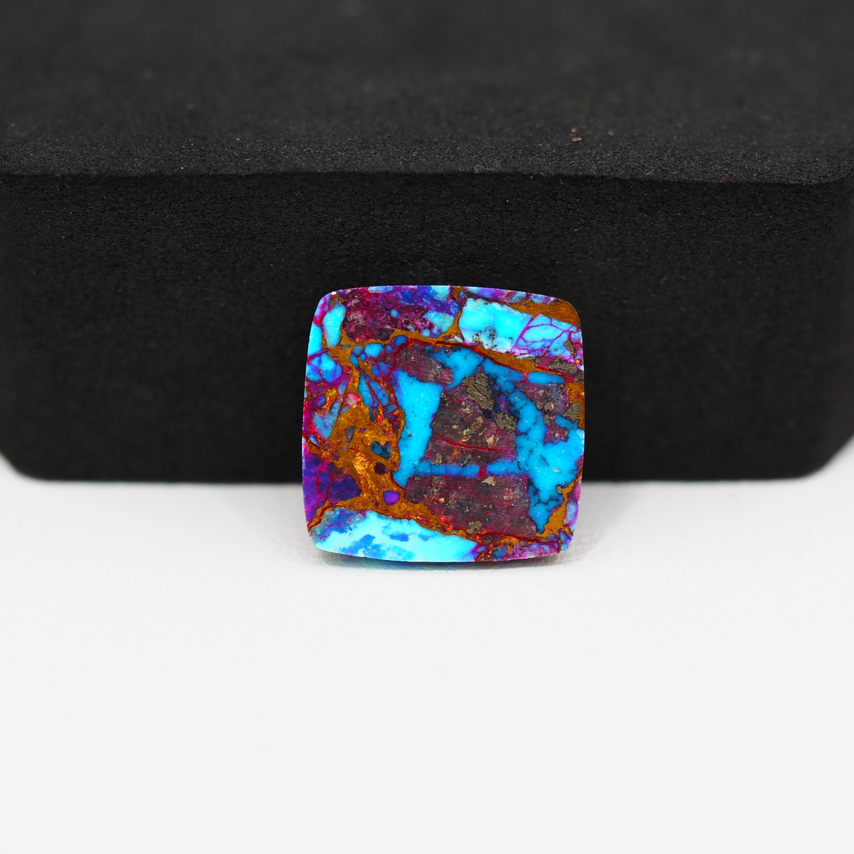 Stabilized Purple Mohave (Mojave) Turquoise Cushion Cabochon 15x16x4mm 10ct - purple with blue Kingman turquoise nuggets and bronze veining - Pedra Gems.
