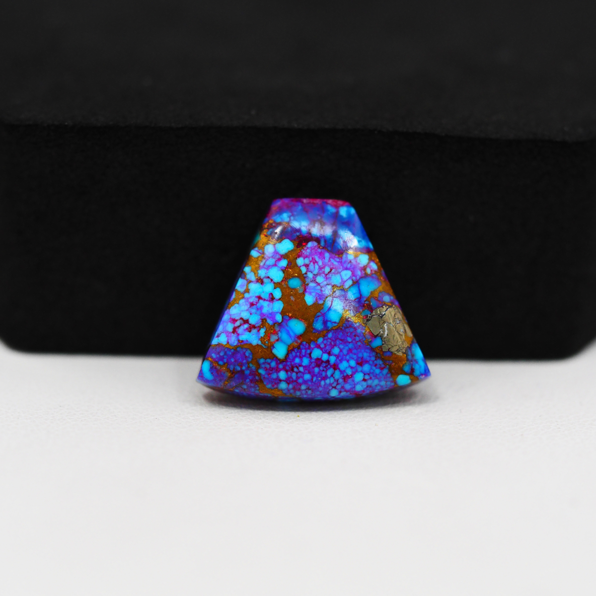Stabilized Purple Mohave (Mojave) Turquoise Trapezoid Cabochon 16x17x4mm 10.5ct - purple with blue Kingman turquoise nuggets and bronze veining - Pedra Gems.