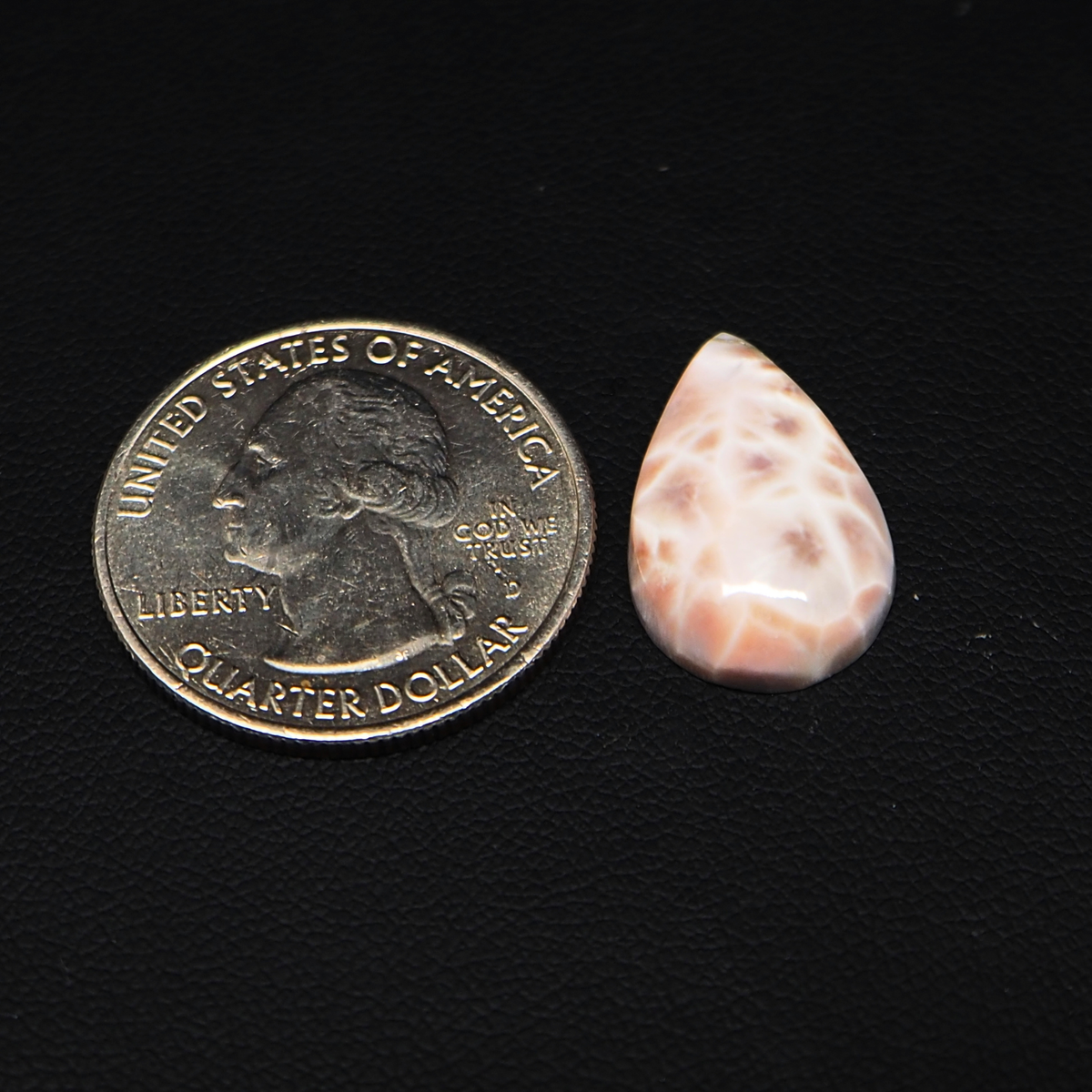 Natural Pink Natrolite (Thomsonite) Pear Cabochon 20x13x5mm 7.5ct - view 1 - Pedra Gems