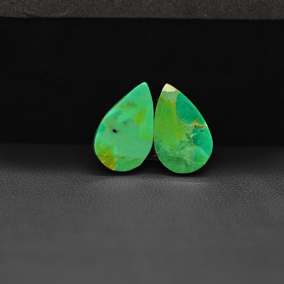 Mohave Mojave turquoise composite pair 17x11x3mm 5ct pear cabochon Kingman - photo 3