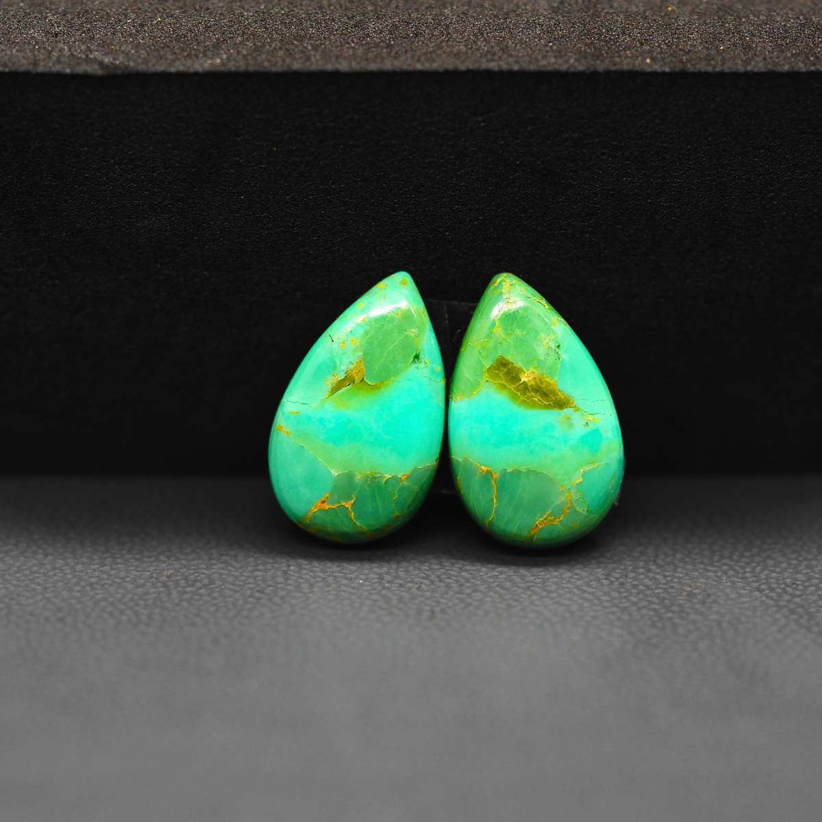 Mohave Mojave turquoise composite pair 17x11x3mm 9ct pear cabochon Kingman - photo 2