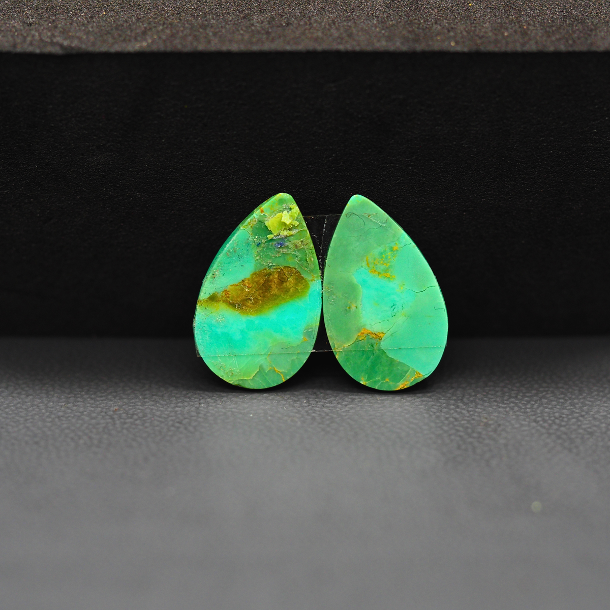 Mohave Mojave turquoise composite pair 17x11x3mm 9ct pear cabochon Kingman - photo 3