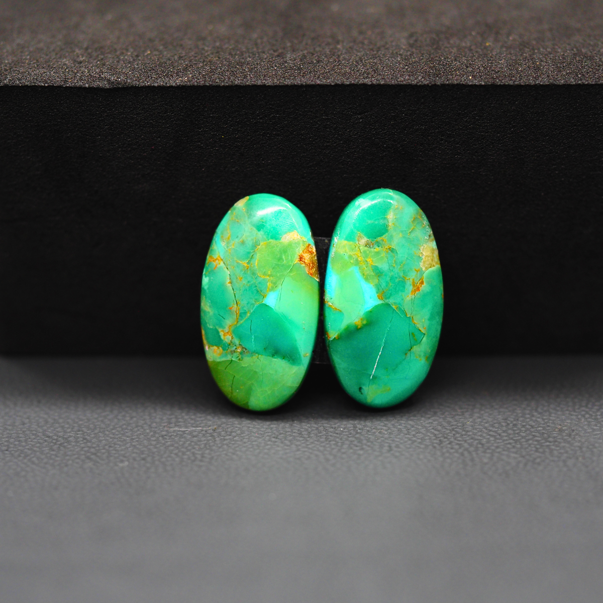 Mohave Mojave turquoise composite pair 20x11x3mm 12.5ct oval cabochon Kingman - photo 2
