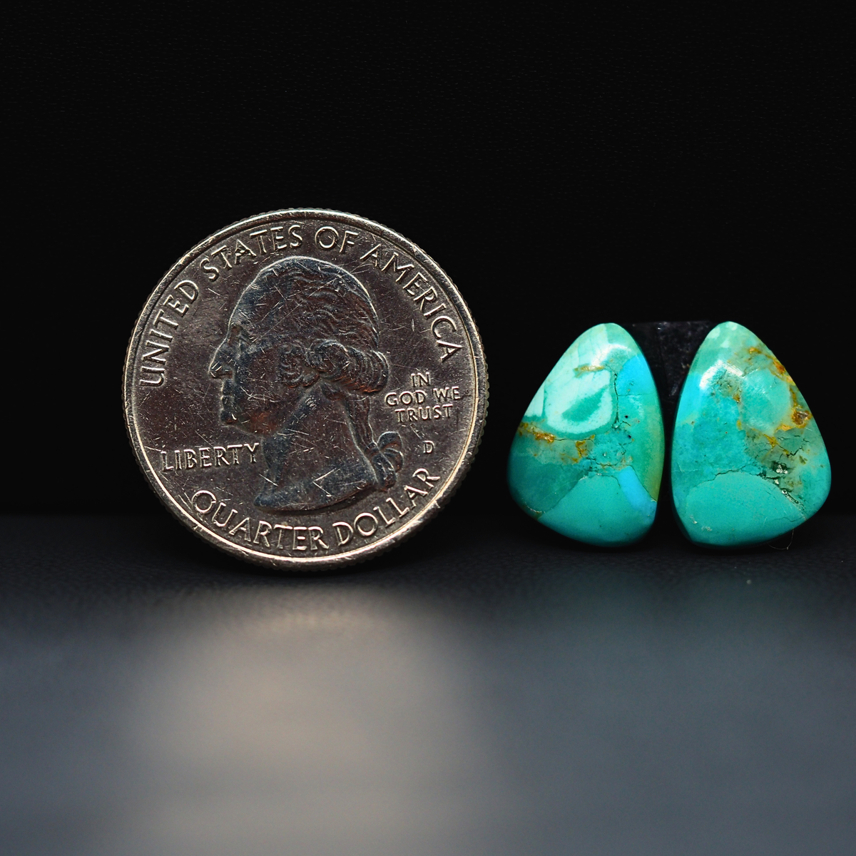 Mohave Mojave turquoise composite pair 15x10x3mm 7.5ct freeform cabochon Kingman - photo 1