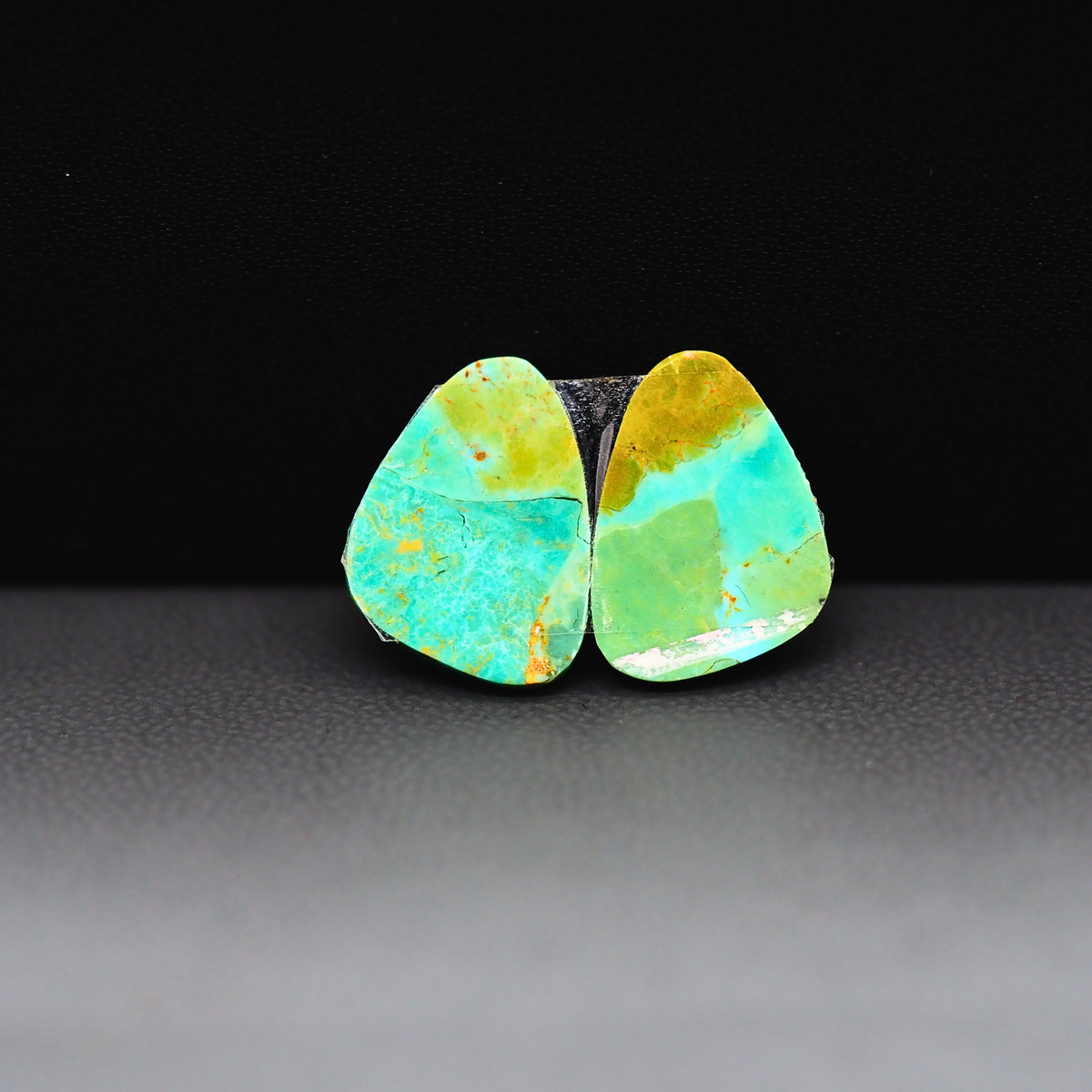 Mohave Mojave turquoise composite pair 14x11x3mm 9ct freeform cabochon Kingman - photo 3