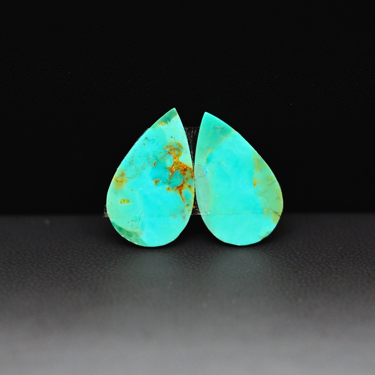 Mohave Mojave turquoise composite pair 18x10x3mm 9ct pear cabochon Kingman - photo 3