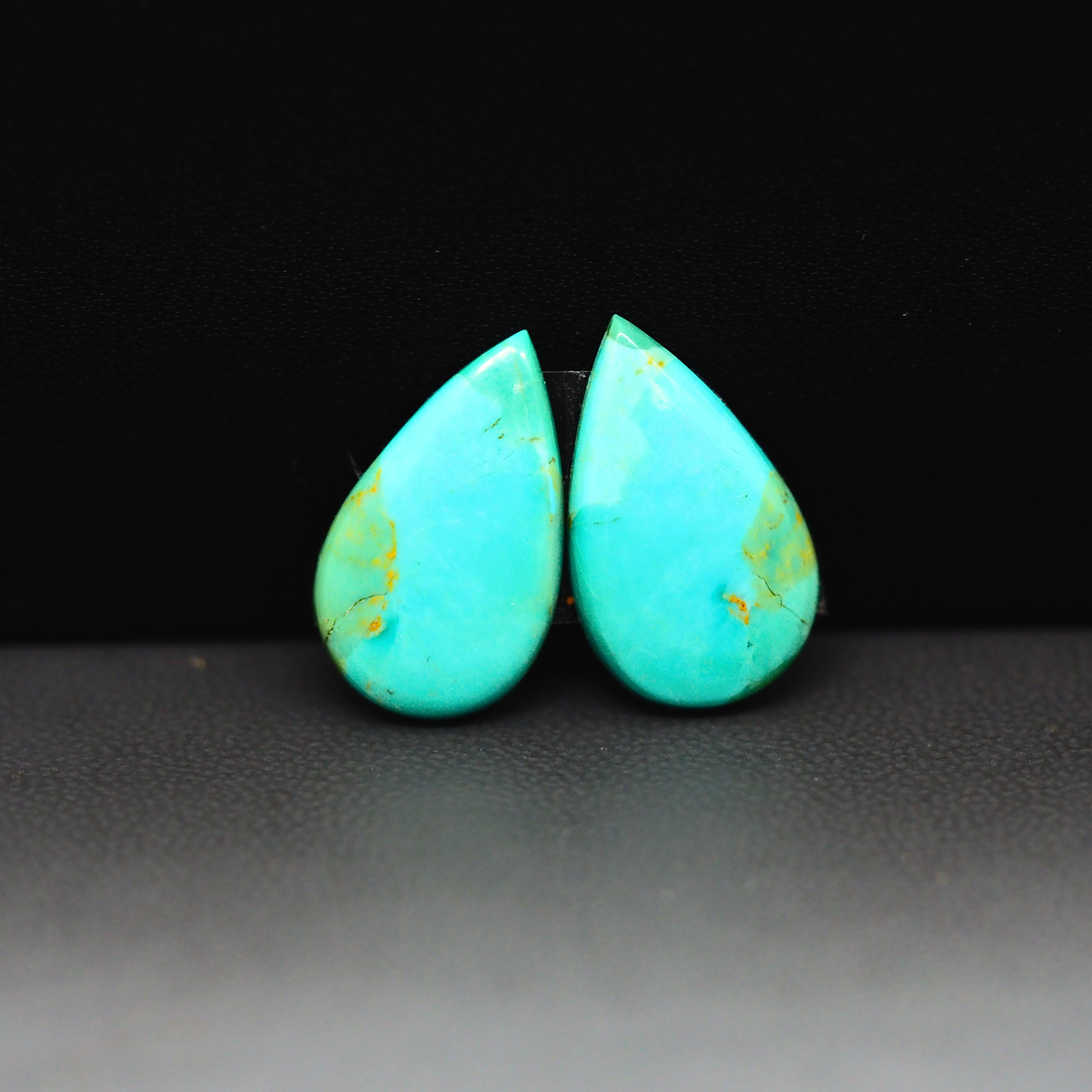 Mohave Mojave turquoise composite pair 18x10x3mm 9ct pear cabochon Kingman - photo 2