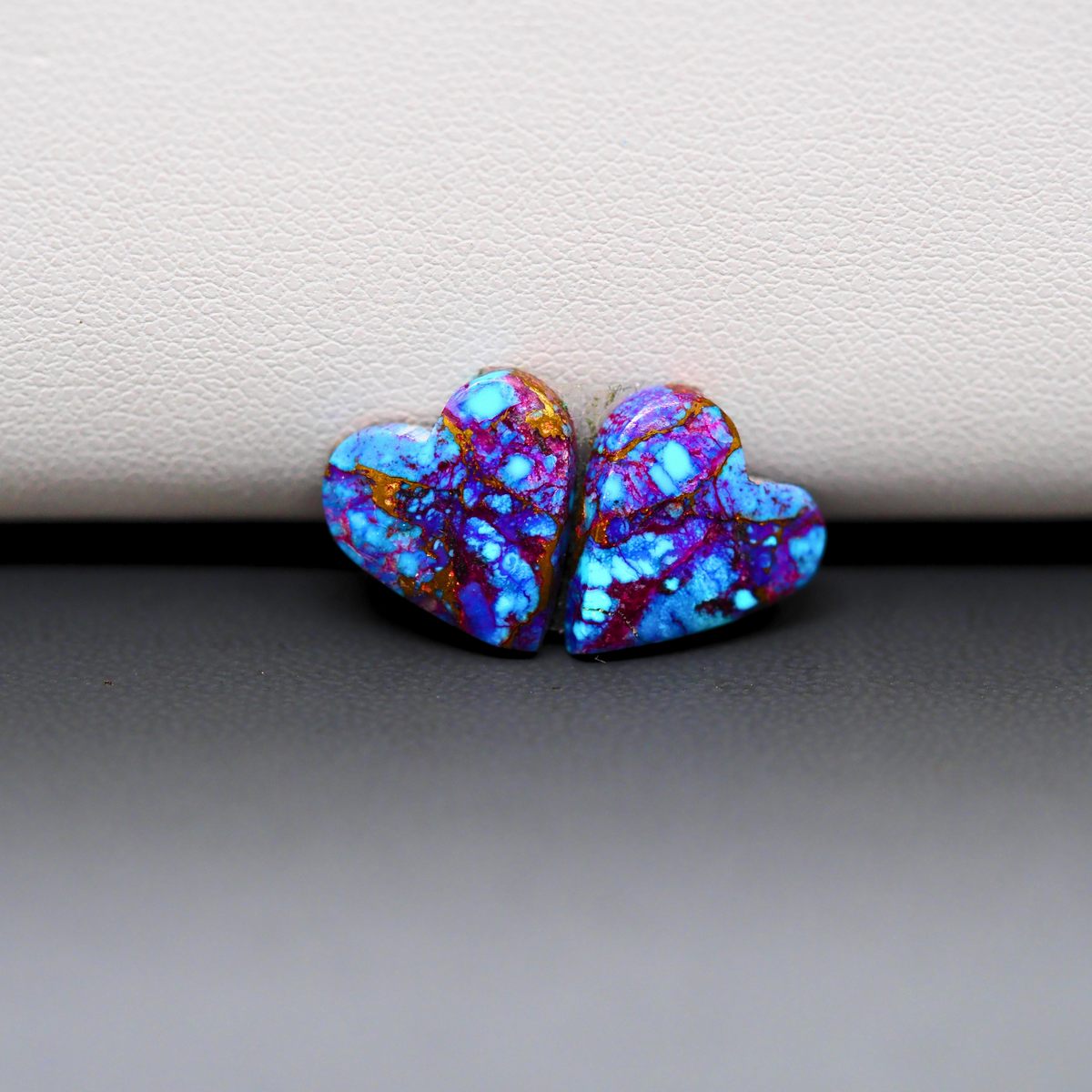 Stabilized Purple Mohave (Mojave) Turquoise heart cabochon pair 12x12x3mm 8.5ct - purple with blue Kingman turquoise nuggets - photo 2 - Pedra Gems.