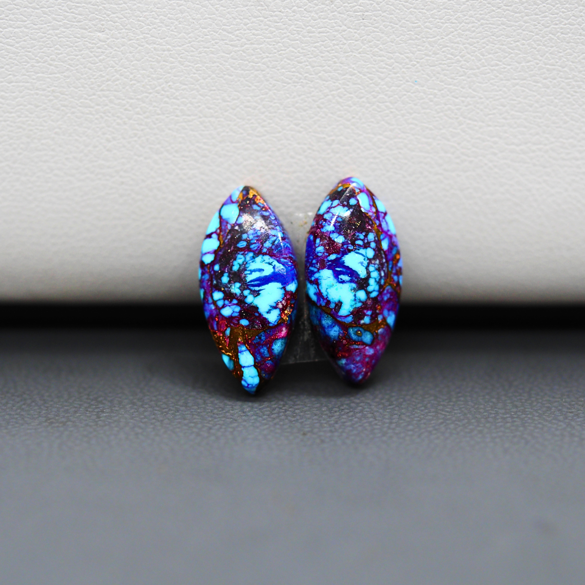 Stabilized Purple Mohave (Mojave) Turquoise marquise cabochon pair 17x8x3mm 8.5ct - purple with blue Kingman turquoise nuggets - photo 2 - Pedra Gems.