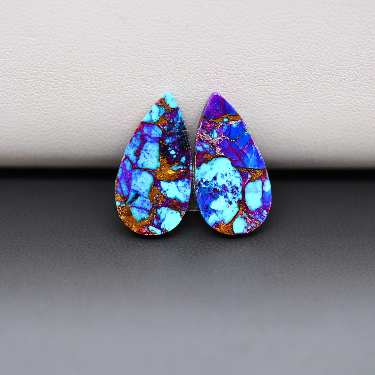 Stabilized Purple Mohave (Mojave) Turquoise pear cabochon pair 20x11x3mm 15ct - purple with blue Kingman turquoise nuggets - photo 3 - Pedra Gems.