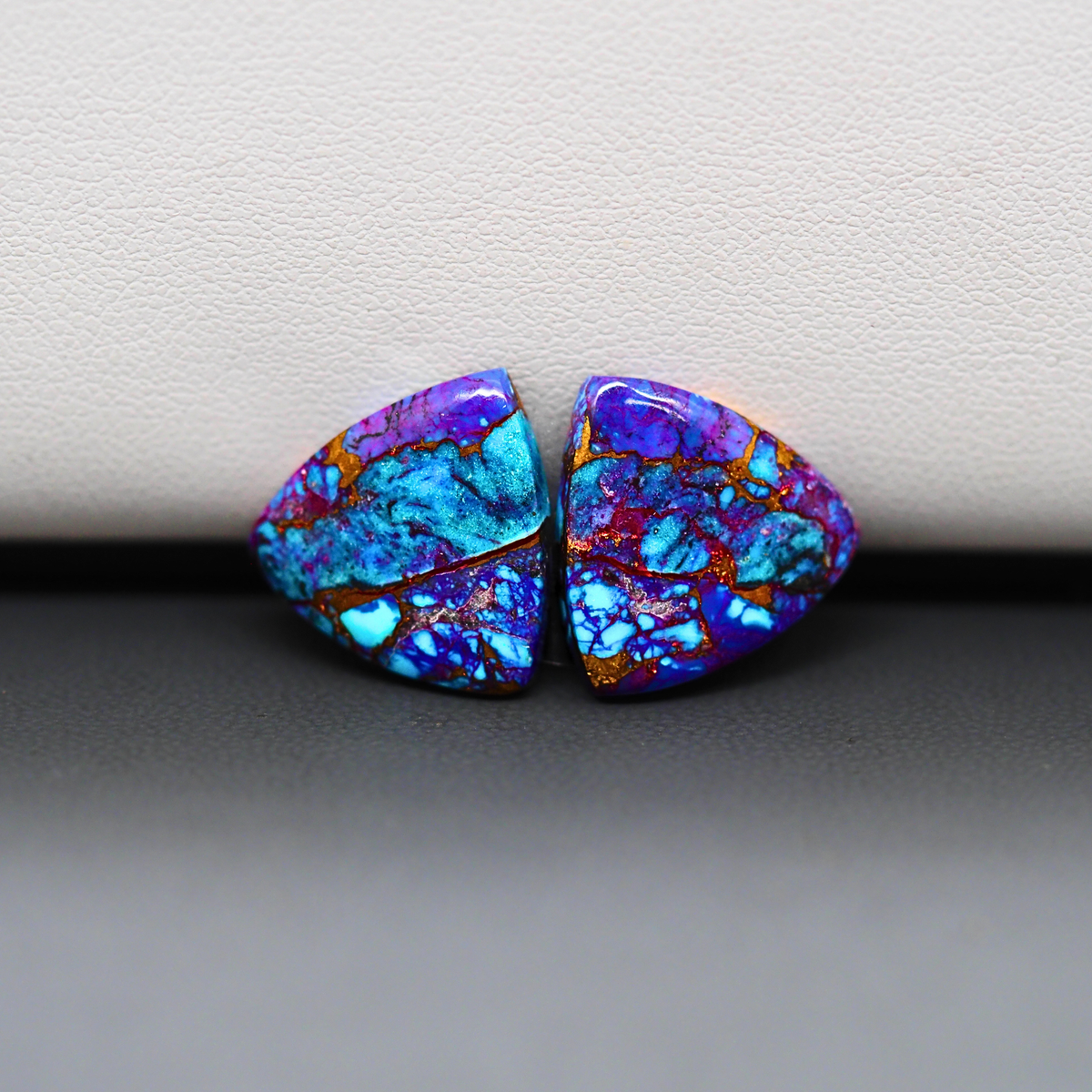 Stabilized Purple Mohave (Mojave) Turquoise trapezoid cabochon pair 16x16x3mm 14ct - purple with blue Kingman turquoise nuggets - photo 2 - Pedra Gems.