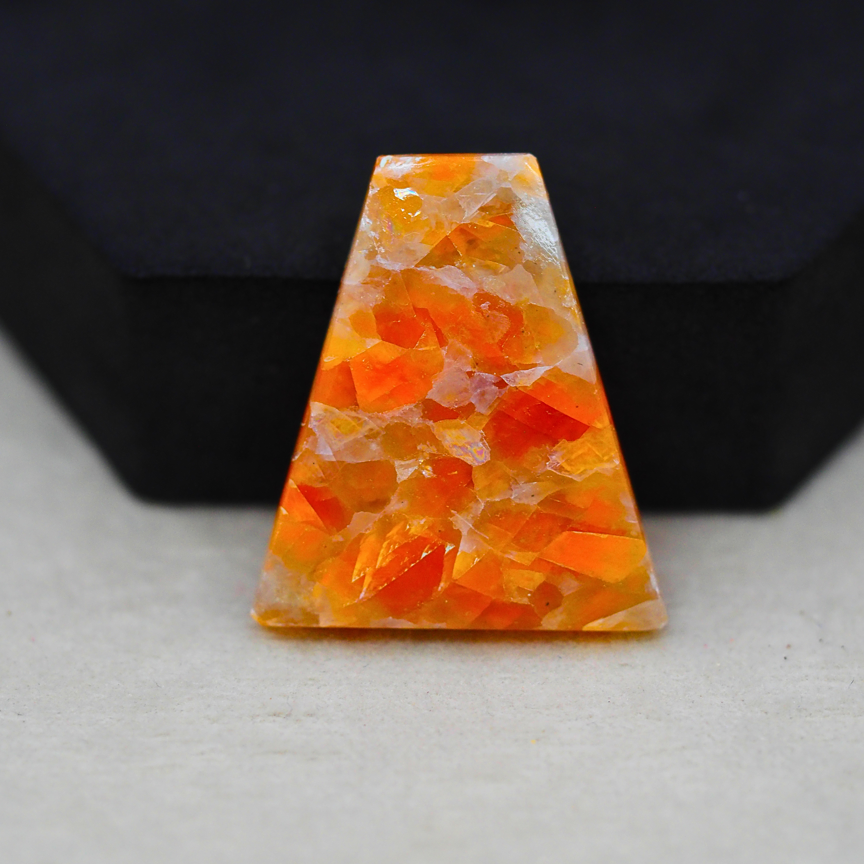 Natural Orange Calcite Freeform Cabochon 32x28mm 43.5ct - warm honey-orange - Pedra Gems.