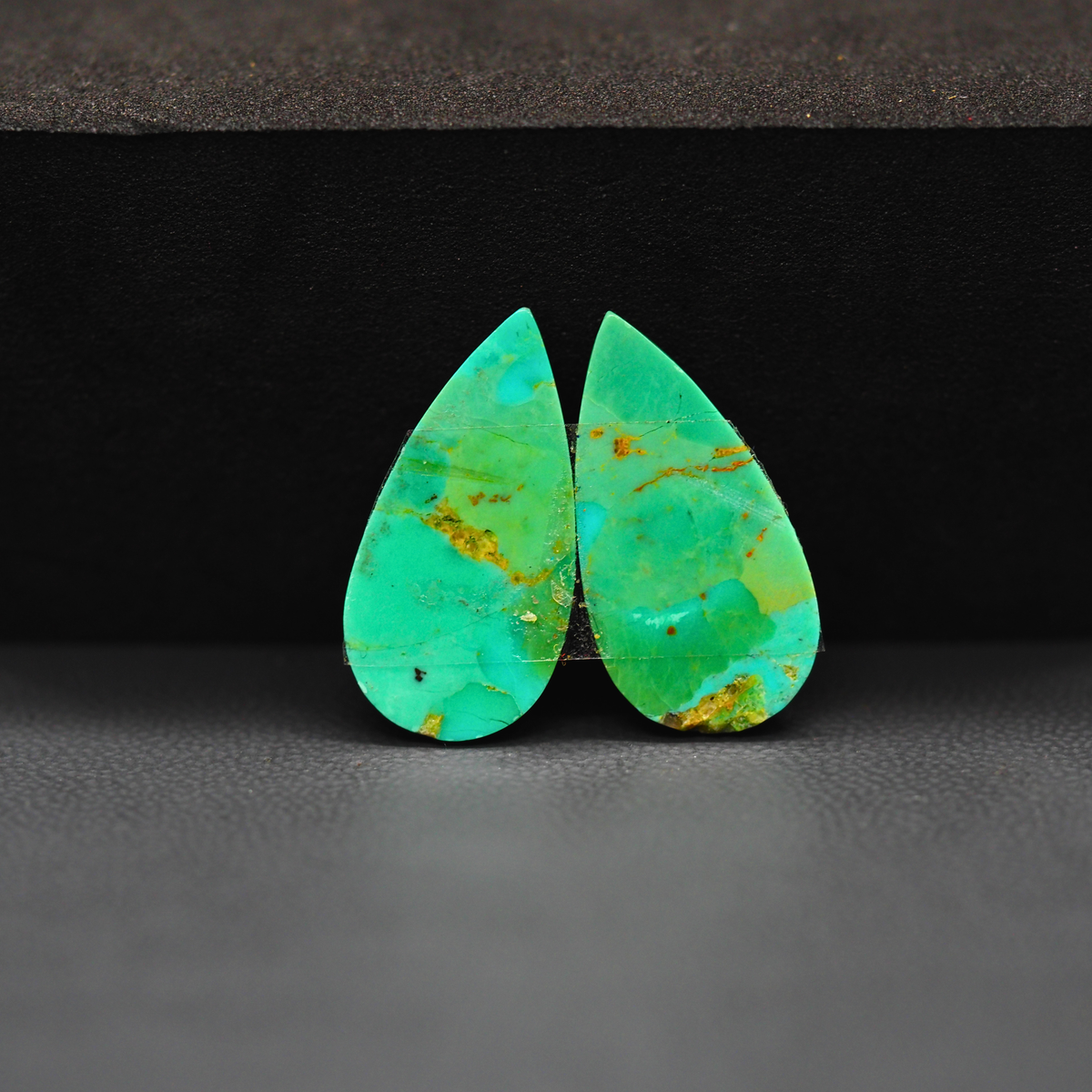 Mohave Mojave turquoise composite pair 22x11x3mm 10.5ct pear cabochon Kingman - photo 3