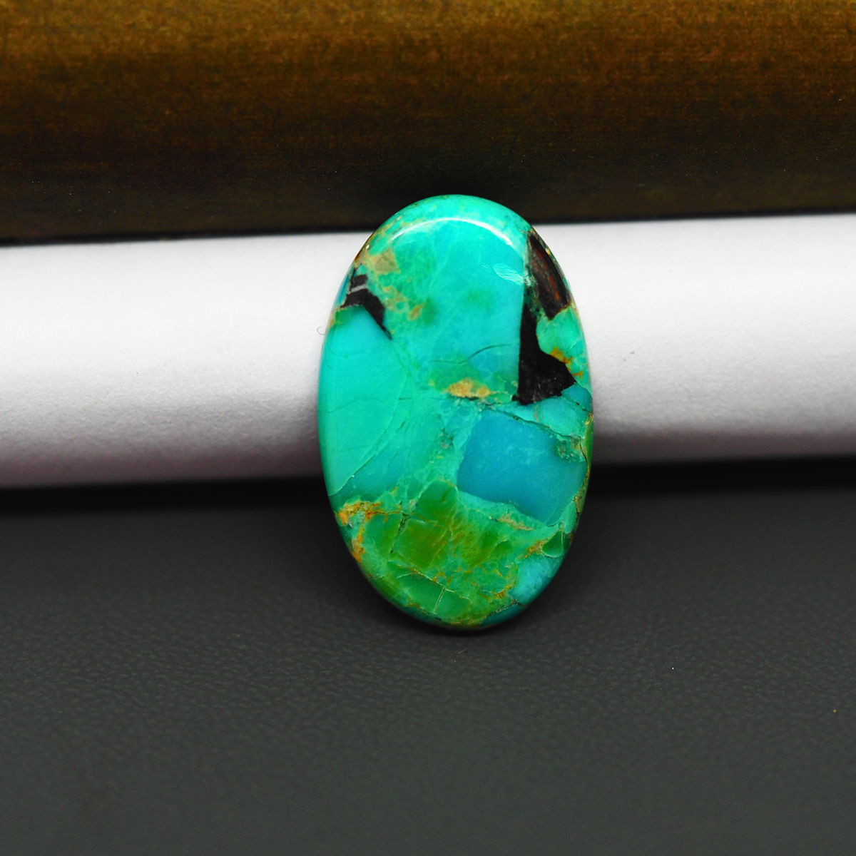 Mohave Turquoise & White Buffalo Oval Cabochon 25x16mm 11ct - Green and Blue with Black Accents - Pedra Gems