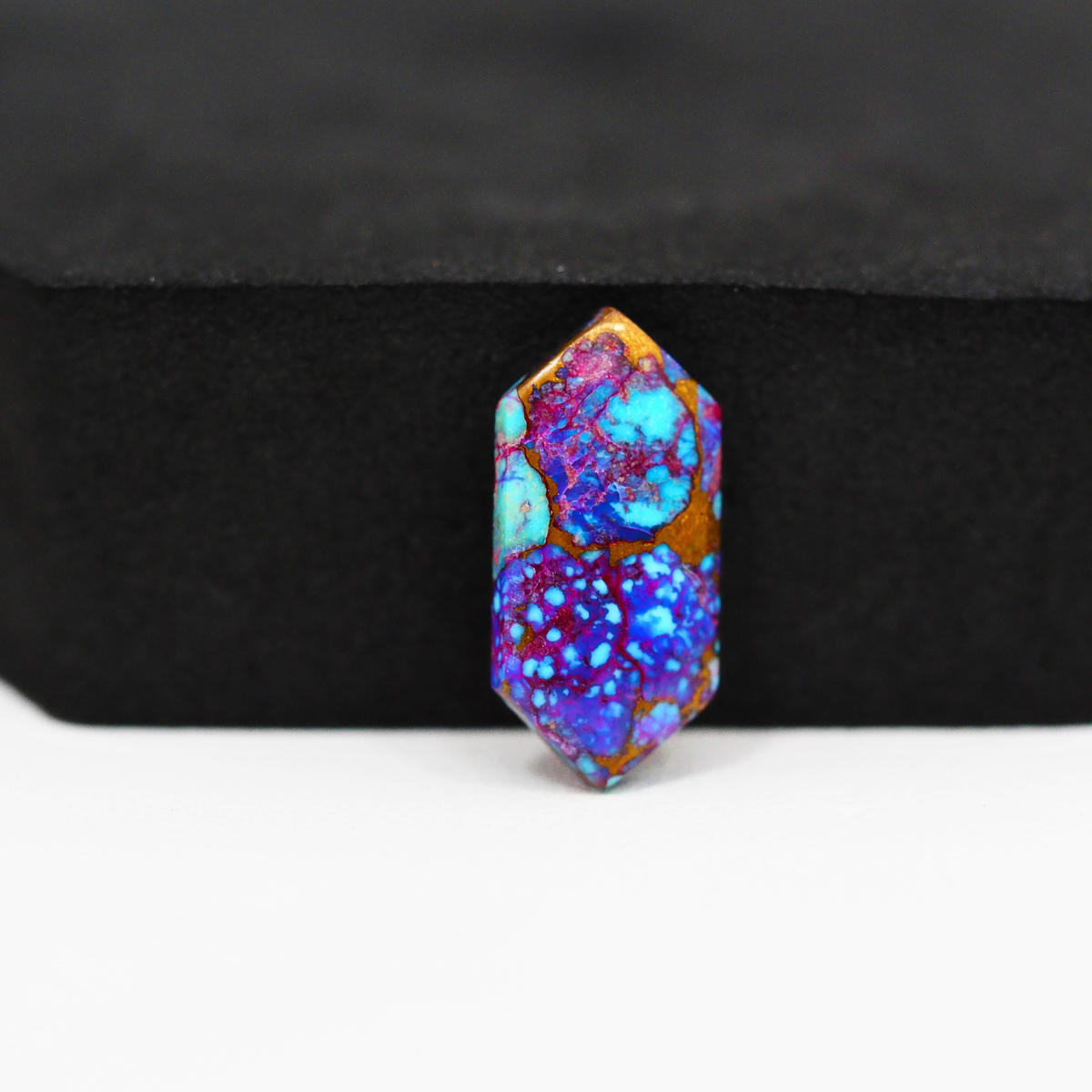 Stabilized Purple Mohave (Mojave) Turquoise Hexagon Cabochon 20x9x3mm 6ct - purple with blue Kingman turquoise nuggets and bronze veining - Pedra Gems.