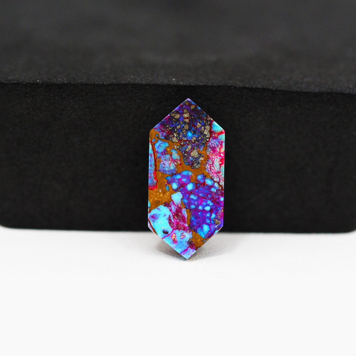 Stabilized Purple Mohave (Mojave) Turquoise Hexagon Cabochon 20x9x3mm 6ct - purple with blue Kingman turquoise nuggets and bronze veining - Pedra Gems.