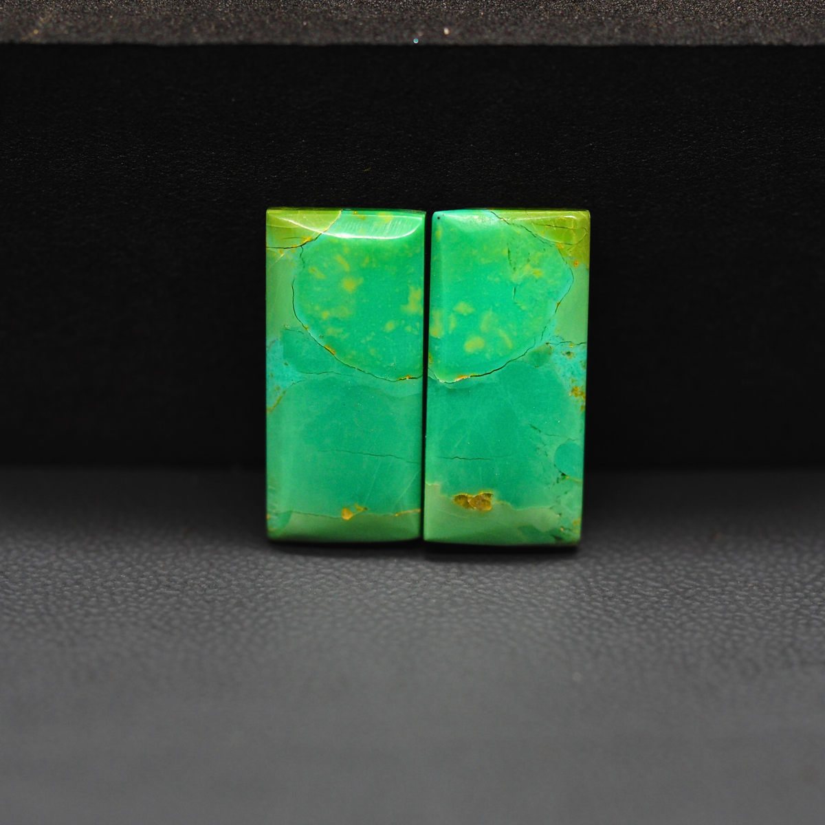 Mohave Mojave turquoise composite pair 20x9x3mm 12ct baguette cabochon Kingman - photo 2