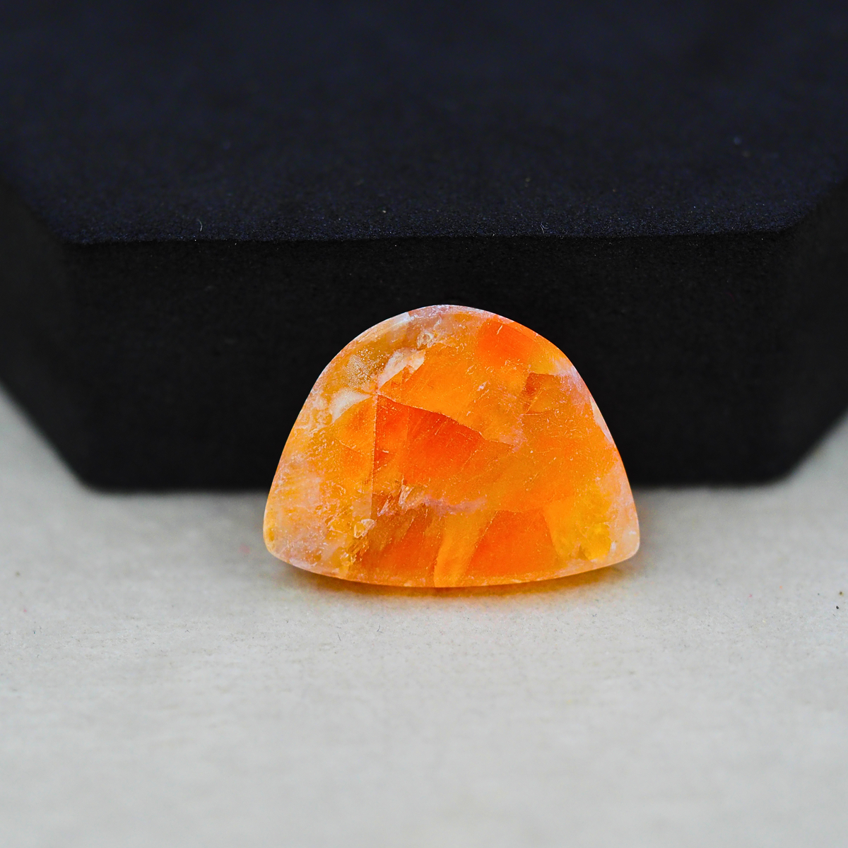 Natural Orange Calcite Freeform Cabochon 24x18mm 21.5ct - warm honey-orange - Pedra Gems.