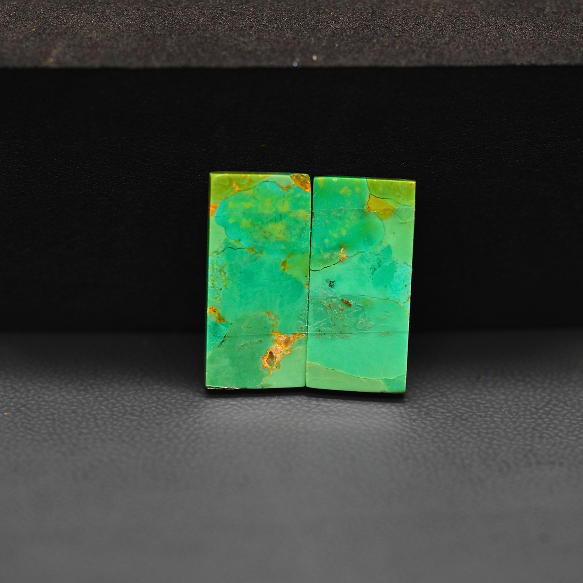 Mohave Mojave turquoise composite pair 20x9x3mm 12ct baguette cabochon Kingman - photo 3