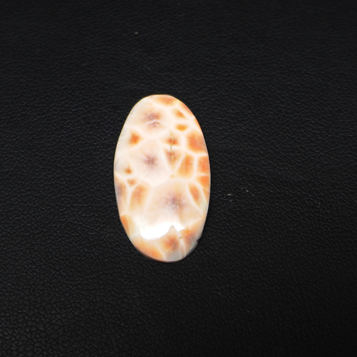 Natural Pink Natrolite (Thomsonite) Oval Cabochon 27x14x4mm 10ct - view 2 - Pedra Gems