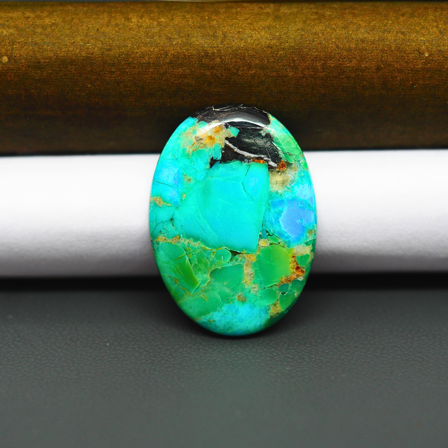 Mohave Turquoise & White Buffalo Oval Cabochon 28x20mm 16.5ct - Green and Blue with Black Patch - Pedra Gems