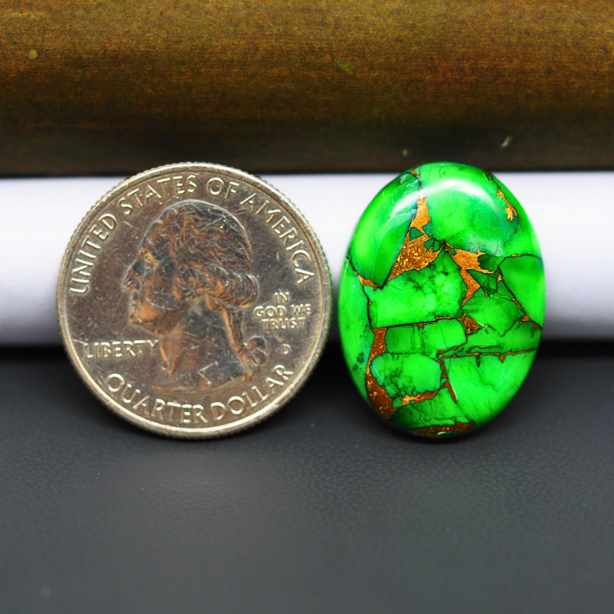 Natural Emerald Dahlia Oval Cabochon 24x18mm 17ct - vivid green with copper matrix, ships to Europe, Japan, Canada, Australia, NZ & worldwide - Pedra Gems.