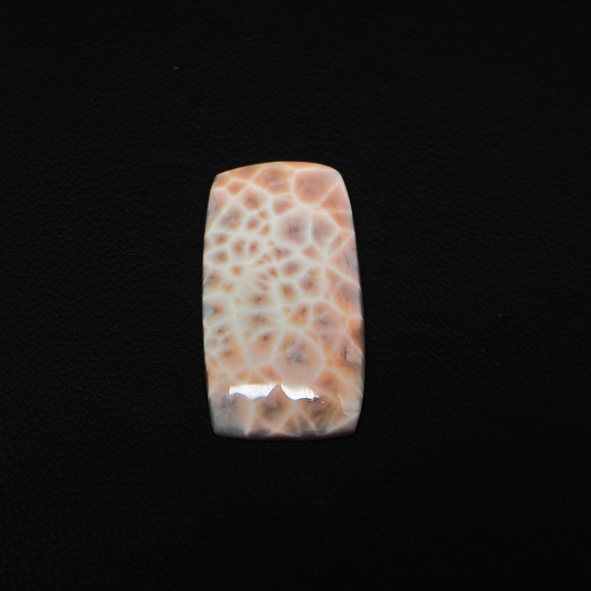 Natural Pink Natrolite (Thomsonite) Cushion Cabochon 26x14x4mm 12ct - view 2 - Pedra Gems