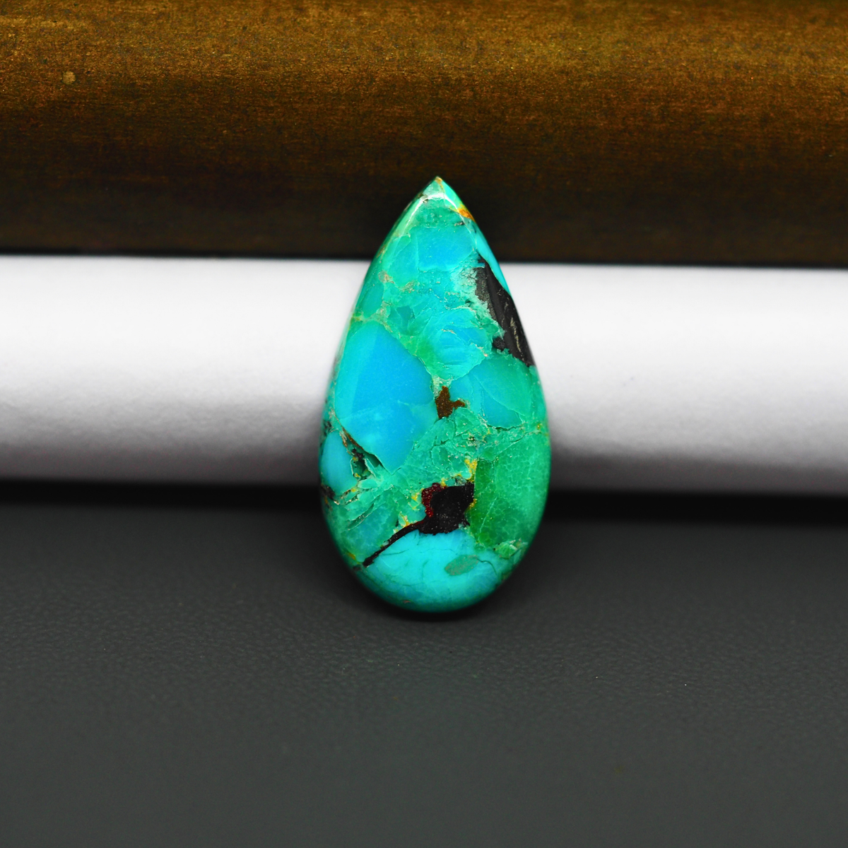 Mohave Turquoise & White Buffalo Pear Cabochon 28x15mm 11ct - Green and Blue with Black Inclusions - Pedra Gems