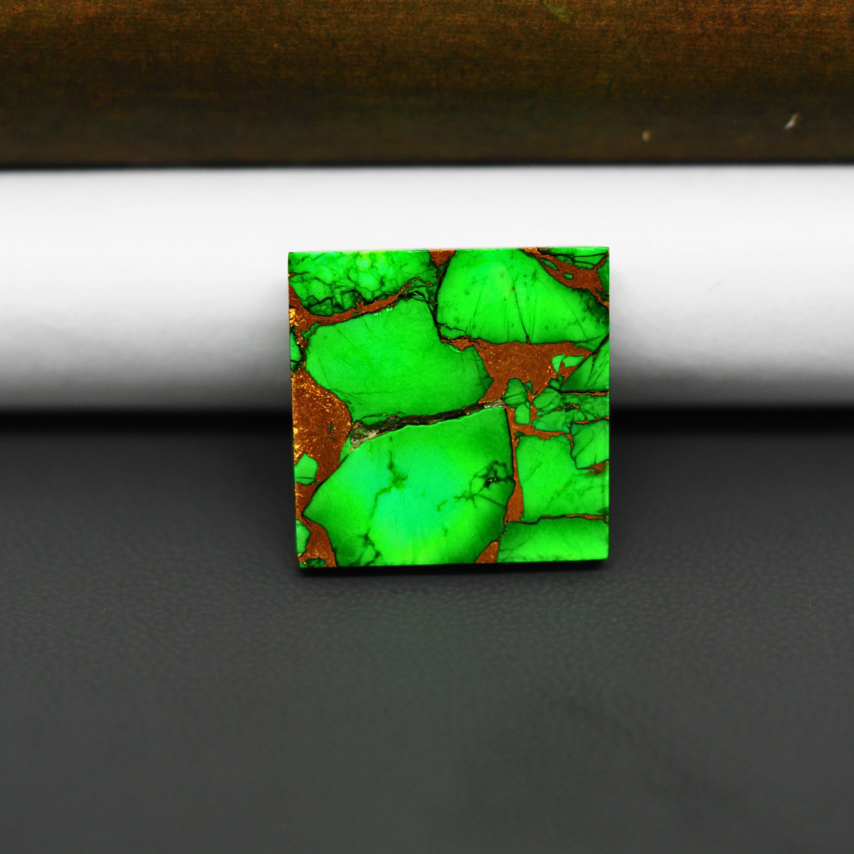 Natural Emerald Dahlia Square Cabochon 19x19mm 19.5ct - vivid green with copper matrix, ships to Europe, Japan, Canada, Australia, NZ & worldwide - Pedra Gems.