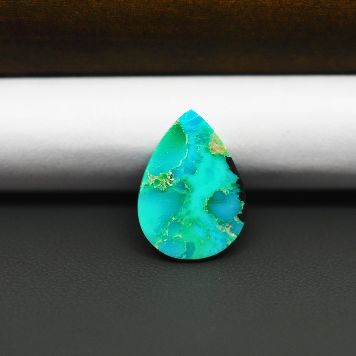 Mohave Turquoise & White Buffalo Pear Cabochon 19x14mm 7ct - Blue and Green with Black Band - Pedra Gems