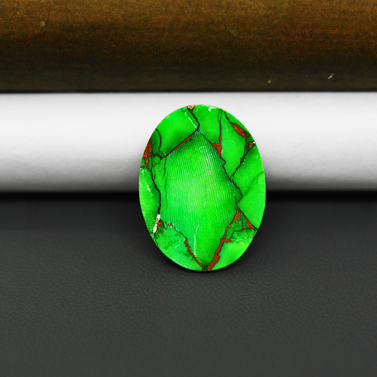 Natural Emerald Dahlia Oval Cabochon 24x18mm 15.5ct - vivid green with copper matrix, ships to Europe, Japan, Canada, Australia, NZ & worldwide - Pedra Gems.