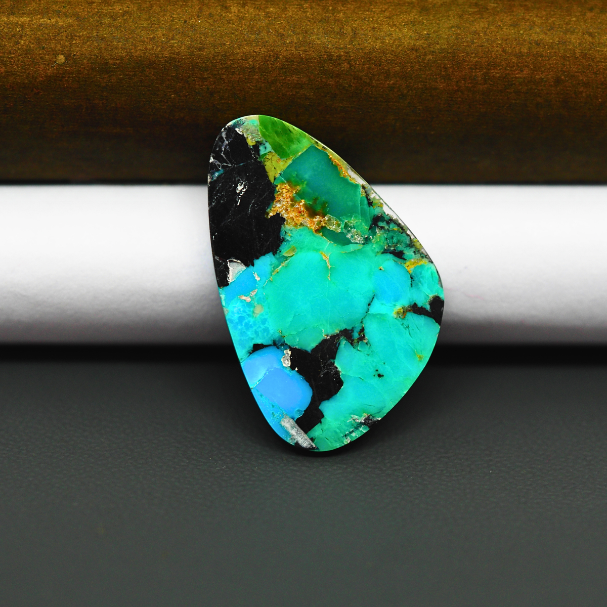 Mohave Turquoise & White Buffalo Freeform Cabochon 30x29mm 16.5ct - Green and Blue with Black Bands - Pedra Gems