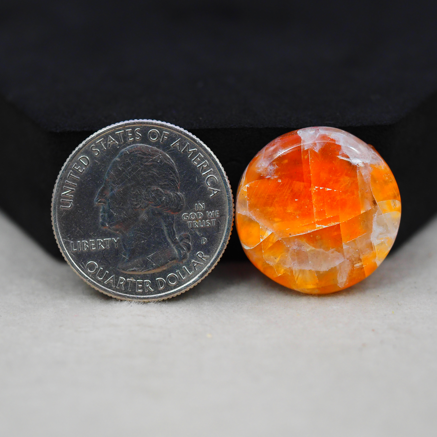 Natural Orange Calcite Round Cabochon 22x22mm 19.5ct - warm honey-orange - Pedra Gems.
